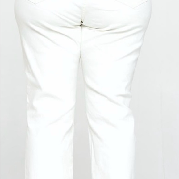 White Jeans - Picture 3 of 13